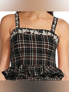 Fanm Mon NWT Peplum Floral Embroidery Top